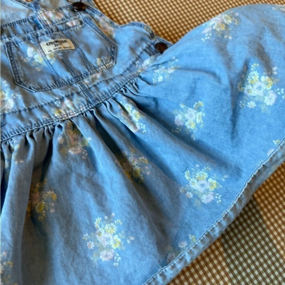 Oshkosh Floral toddler overalls style dress.‎ Size 3T